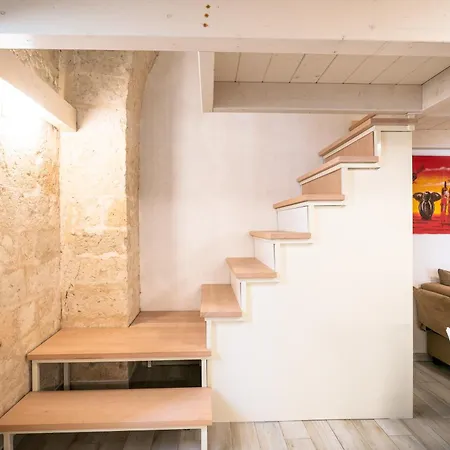 Guesthost - Casa Sciamingh Bisceglie